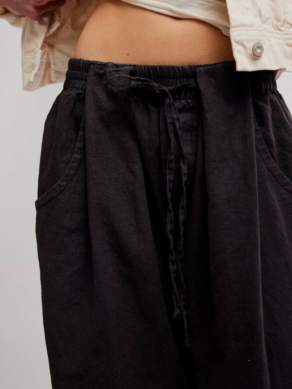 FREE PEOPLE Chambers Laid Back Pull On Pants / Black - Picture 5 of 6